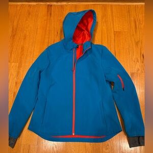 Mondetta: ladies rain Blue/ Orange  Hooded Jacket size XL.